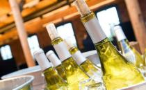 白葡萄酒和紅葡萄酒的區別 飲用葡萄酒的益處