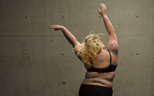 腋下有贅肉,怎么都減不下去?可能是副乳在作祟,還可能