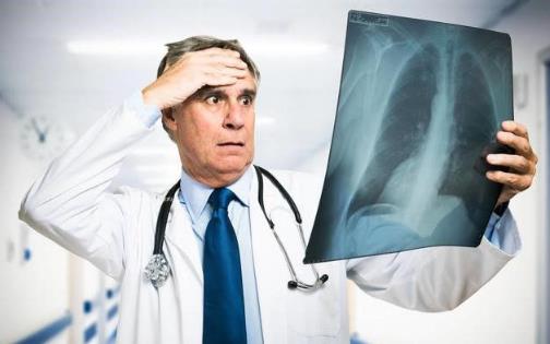 平時不痛不癢,一查癌癥就是晚期?醫生奉勸:7類人需定期