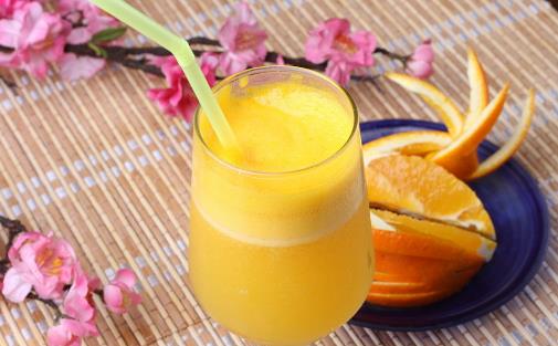 高血脂是現在高發的疾病之一,它本身屬于代謝類疾病,但