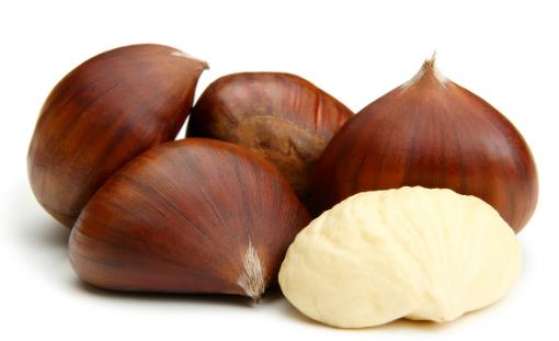 這種堅(jiān)果好處多,若中老年人堅(jiān)持吃2周,身體7大好處顯而易