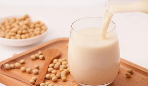 女人常喝豆漿可以美白肌膚