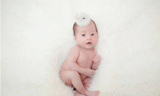 逗寶寶玩千萬不要經(jīng)常做的動(dòng)作 小心這樣傷害到寶寶