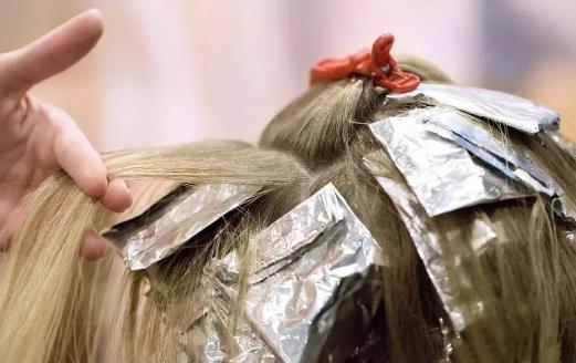 為什么總有人說染發會“致癌”? 這有依據嗎?