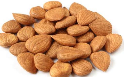 苦杏仁和甜杏仁的區(qū)別 食用過量對(duì)人體產(chǎn)生危害