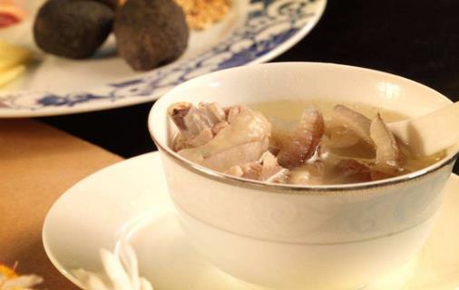 炎炎夏日健脾益氣 四道與小麥有關的湯水