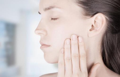 為何會(huì)有蟲牙?是糖吃出來的,還是蟲子咬的?大部分家長