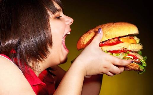 得脂肪肝的不都是胖子 脂肪肝也是酒精傷肝的結(jié)果