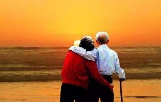 提高老人幸福感 經(jīng)常聚會(huì)的老人幸福感更強(qiáng)