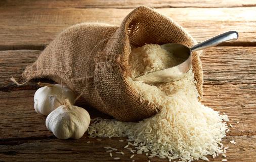 大米放冰箱容易被污染？假！但有些食物寧愿扔了，也不能