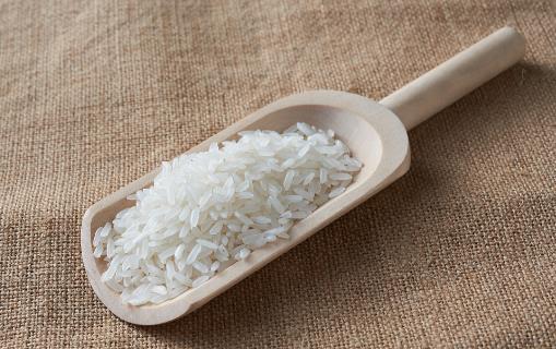 大米放冰箱容易被污染？假！但有些食物寧愿扔了，也不能