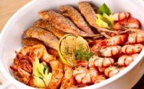 提醒四類(lèi)人遠(yuǎn)離海鮮再饞也別碰 海鮮食用禁忌要記牢