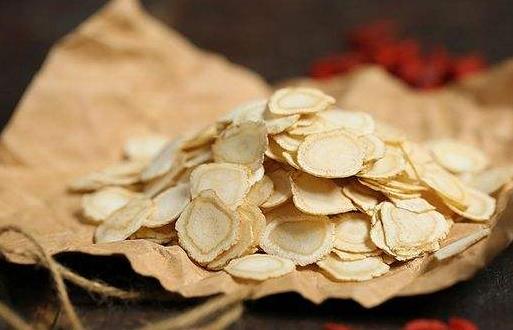 養(yǎng)護(hù)肝臟健康 睡前常用四物泡水喝