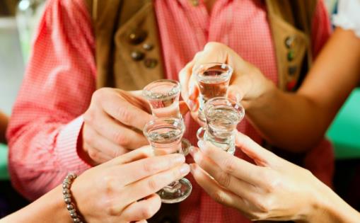 喝酒后做這些事 小心要了你的命