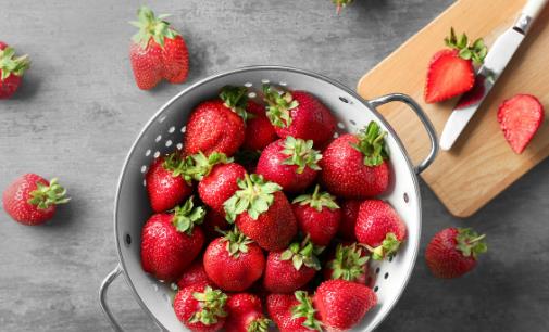 吃草莓有什么好處 滋養養血防便秘