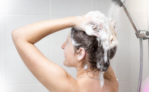 洗澡太勤皮膚受不了 夏天洗澡有些事剛做完不要洗澡