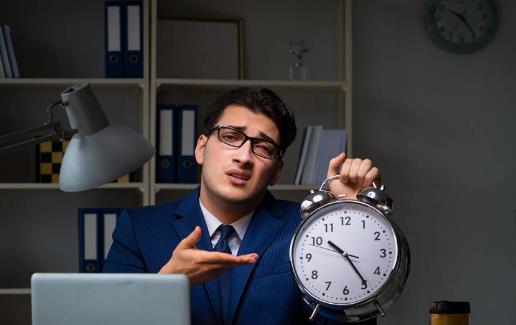 熬夜易致皮膚受損抵抗力下降 通過膳食調(diào)整得到補(bǔ)救