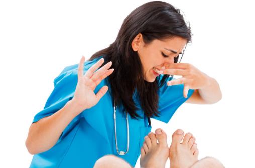 總是腳臭怎么辦?教你4招輕松去腳臭