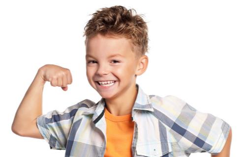 不走心的贊揚很可能適得其反 讓孩子越夸越頑皮