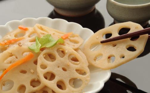 立秋之后要吃藕,七孔藕和九孔藕有區別嗎?搭配排骨食療