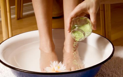 熱水泡腳有沒有好處? 熱水泡腳要注意什么?