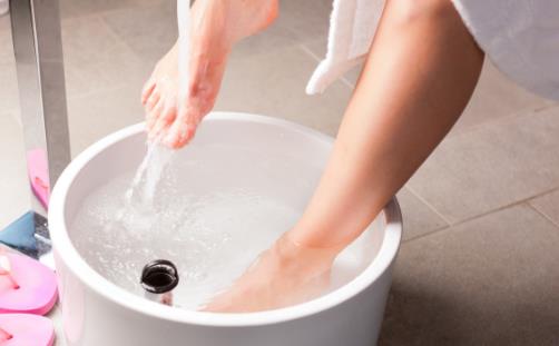 熱水泡腳有沒有好處? 熱水泡腳要注意什么?