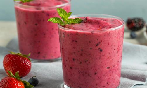 草莓太紅是因?yàn)槿旧?草莓的八大功效