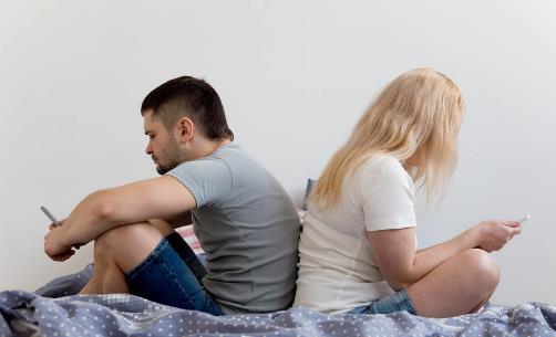 夫妻感情越來越脆弱 容易出現第三者的10種婚姻