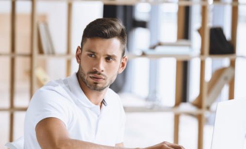 出軌率較高的男性特征 女性朋友多多了解