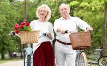 老人散步掌握正確的要領 才能對健康有益