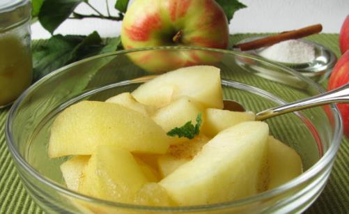 蘋果切開不變色的四個方法，哪個更好？