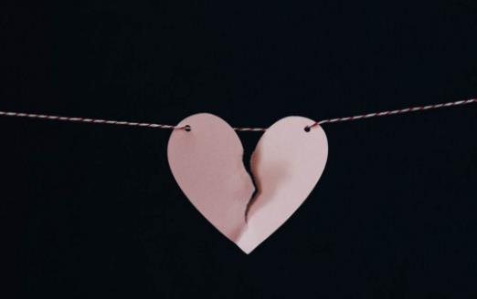 女人不愿離婚的原因 是無數的擔心困住了她