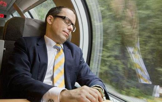 引起暈車的原因 預防緩解暈車的9個方法