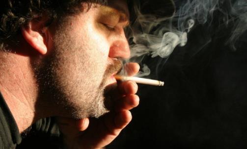 吸煙對寶寶的危害有多大 還忍心讓三手煙迫害寶寶嗎