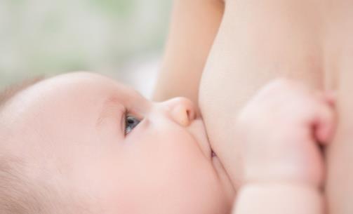 乳頭皸裂怎么辦?疼痛別硬扛!