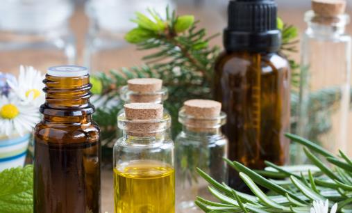 檀香精油的美容功效 檀香精油怎么護膚