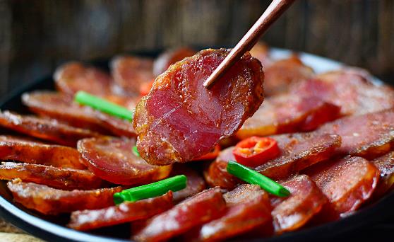 火腿腸和香腸有何不同 到底哪樣對(duì)人的身體健康有益處