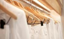 ?日常保養白T恤的小妙招 白t恤被染色了該怎么處理