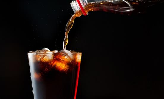 肥宅快樂水 越喝越傷身!