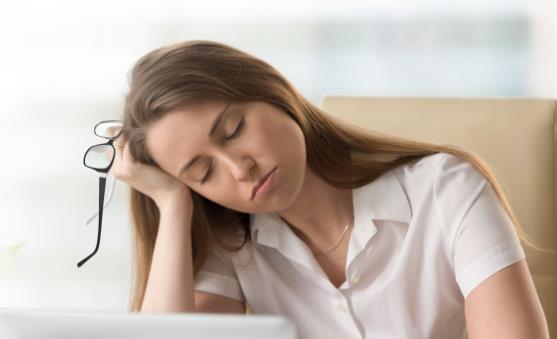 疲勞時別只會喝咖啡 日常多補充維生素D解乏效果好