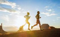 早上跑步和晚上跑步的選擇 跑步減肥的正確方法