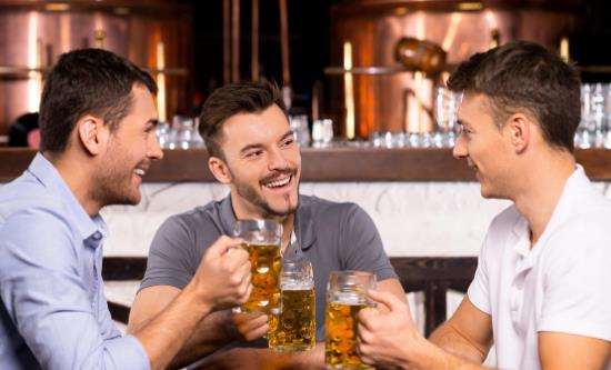 絕不能用來(lái)下酒的食物 喝酒禁忌歌助你酒后不傷身