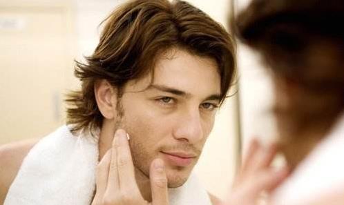 怎么選擇適合自己的護(hù)膚品?各年齡段皮膚護(hù)理要點(diǎn)知識(shí)