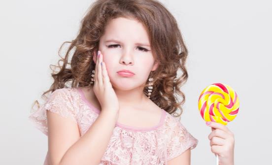 寶寶吃零食，小心這7大危害