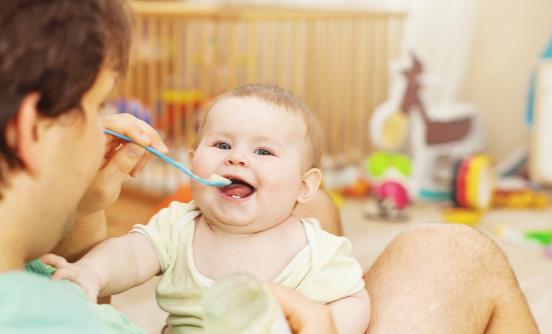 捕捉寶寶斷奶信號 給寶寶科學斷奶