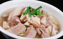 蓮藕華而樸實營養高 蓮藕燉排骨無疑是天作之合