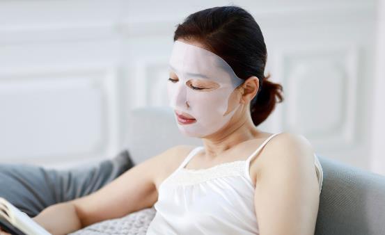 保濕爽膚水的使用誤區以及正確使用方法