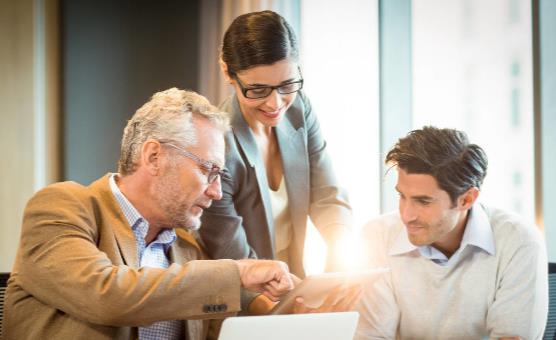 職場中如何拉近同事關(guān)系 辦公室哪些社交禮儀影響人際關(guān)系