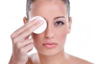 怎樣完美卸掉眼妝 眼妝需要選用專用卸妝產品