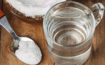 【鹽水】鹽水洗臉有什么功效_食用鹽水作用_鹽水有消炎的作用嗎
